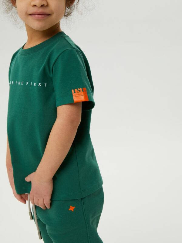 Футболка. Базовая тёмно-зелёная 