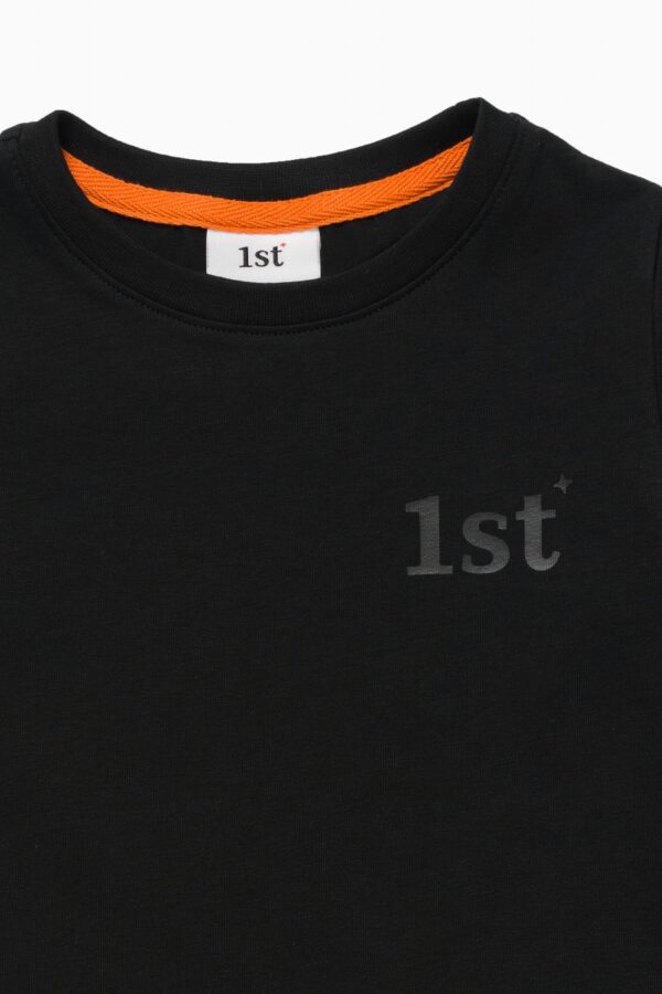 Лонгслив. Базовый черный 